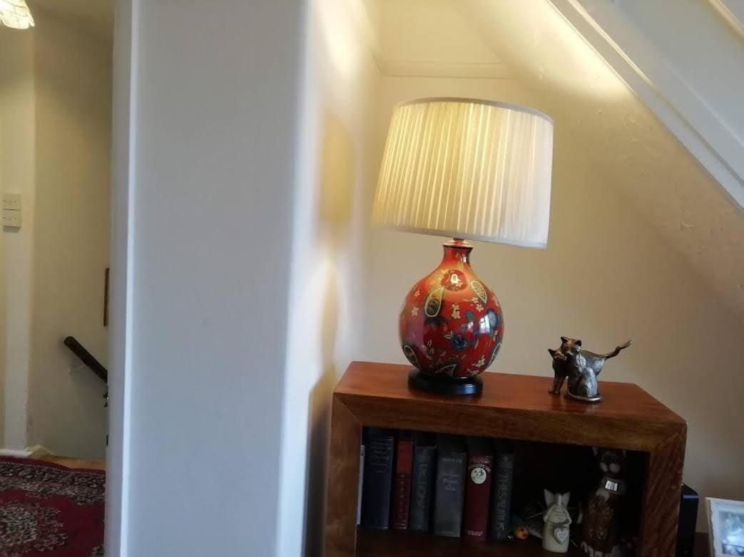 Ferienwohnung Cozy Loft In Bushey, 20 Mins By Train To Euston London Exterior foto